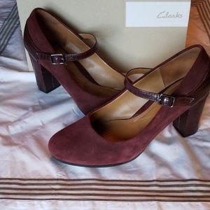 Clark's maroon dress shoes